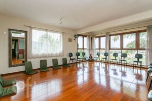 Image 11 - 893849