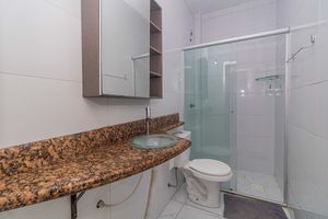 Image 4 - 893852
