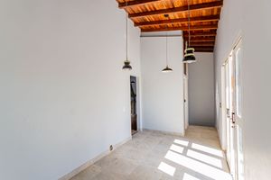 Image 22 - 893853