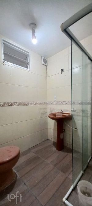 Image 4 - 893859