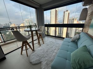 Image 17 - 893861