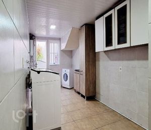 Image 1 - 893862