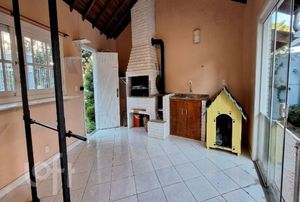 Image 11 - 893862
