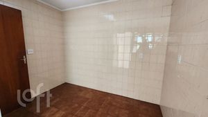 Image 6 - 893865