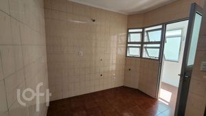 Image 4 - 893865
