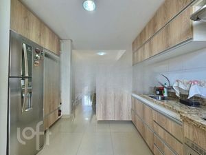 Image 5 - 893872