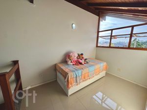 Image 31 - 893872