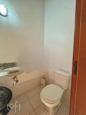 Image 33 - 893872