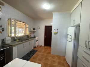 Image 15 - 893881