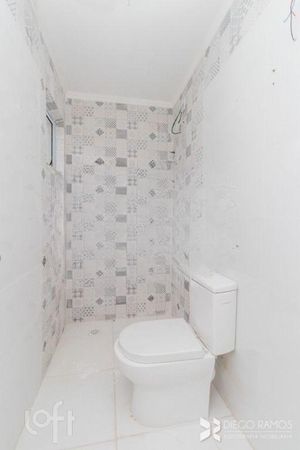 Image 18 - 893882