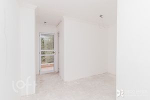 Image 15 - 893882