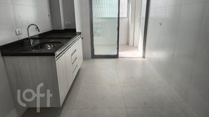 Image 6 - 893884
