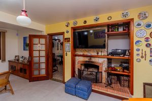 Image 4 - 893891
