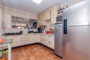 Image 22 - 893894