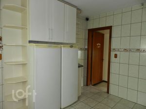 Image 22 - 893902