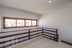 Image 8 - 893909