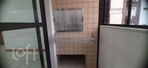 Image 10 - 893915