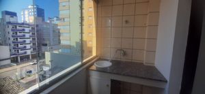 Image 13 - 893915