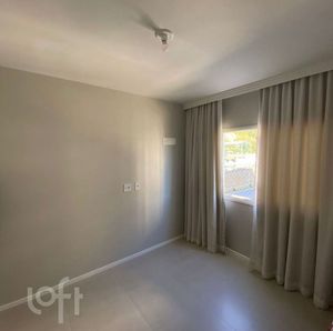 Image 4 - 893918