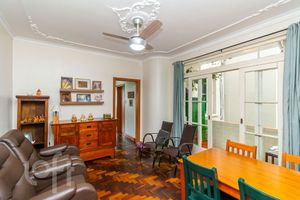 Image 31 - 893941
