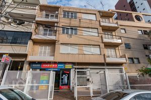 Image 30 - 893941