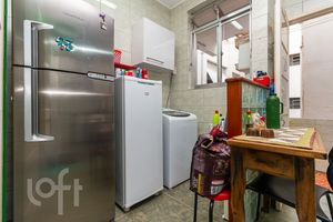 Image 14 - 893941