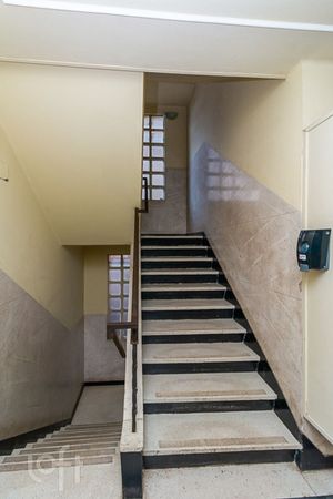 Image 26 - 893941