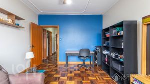 Image 23 - 893941