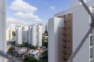 Image 17 - 893961