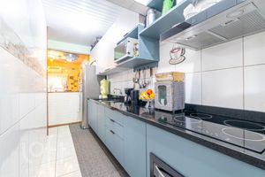 Image 14 - 893968