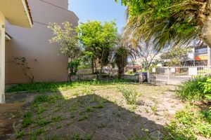 Image 1 - 893970