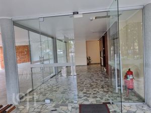 Image 8 - 893971
