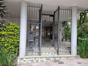 Image 4 - 893971