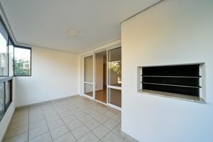 Image 7 - 893972