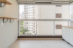 Image 5 - 893974