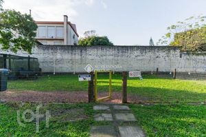 Image 20 - 893996