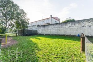 Image 21 - 893996