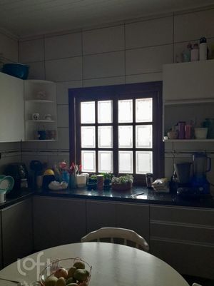 Image 21 - 894000