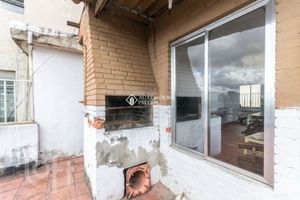 Image 17 - 894004