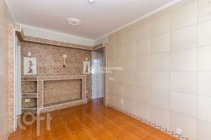 Image 1 - 894004
