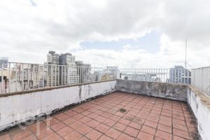 Image 16 - 894004