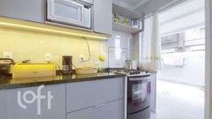 Image 4 - 894009