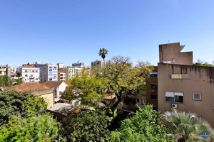 Image 17 - 894009