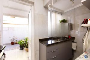 Image 14 - 894009