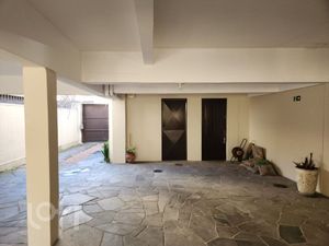 Image 16 - 894013
