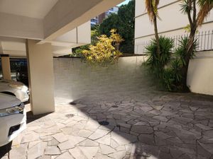 Image 17 - 894013