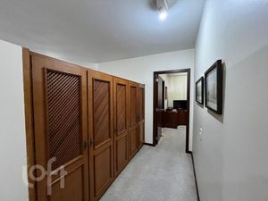 Image 18 - 894014