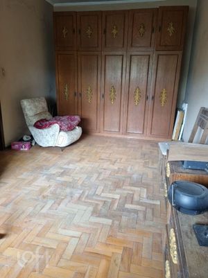 Image 18 - 894054