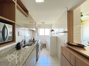 Image 9 - 894062