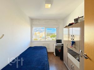 Image 19 - 894062